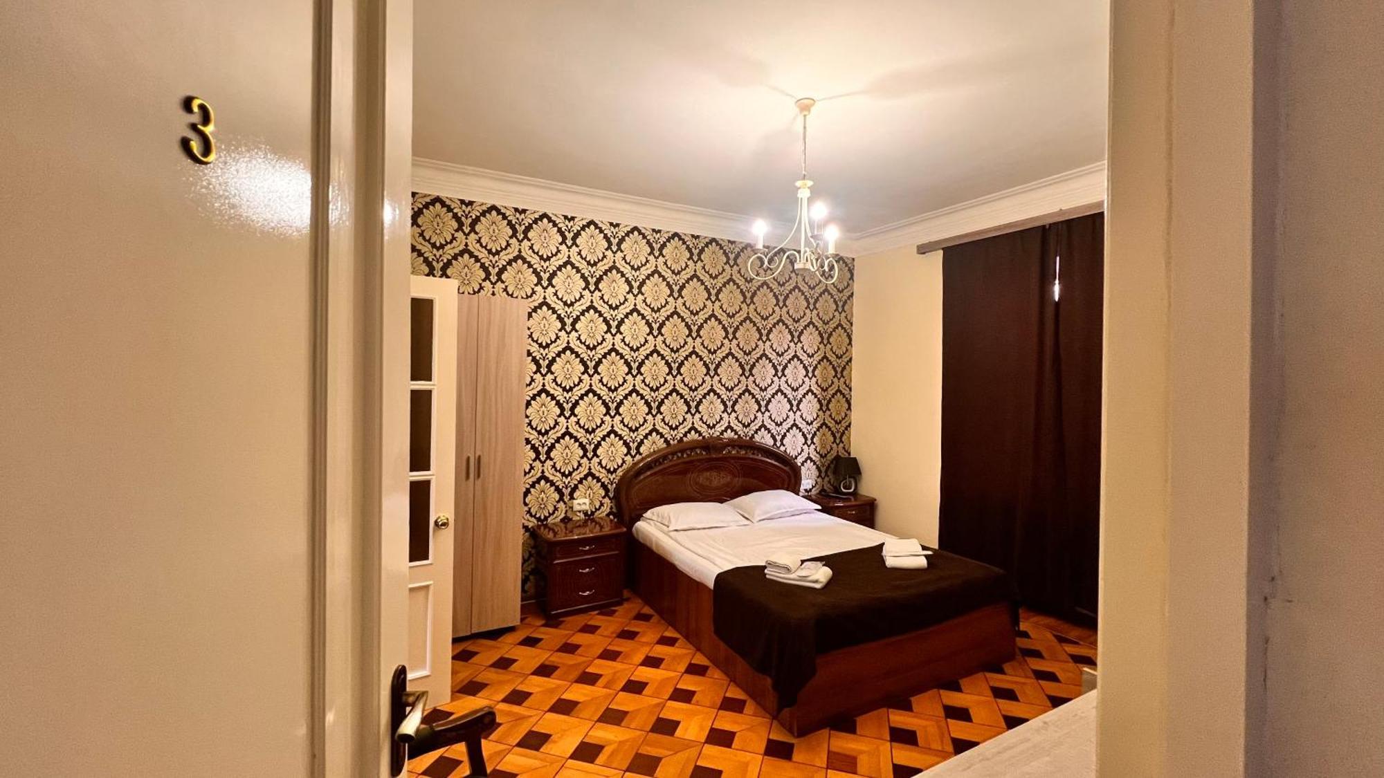 Elross Hotel Erywań Zewnętrze zdjęcie